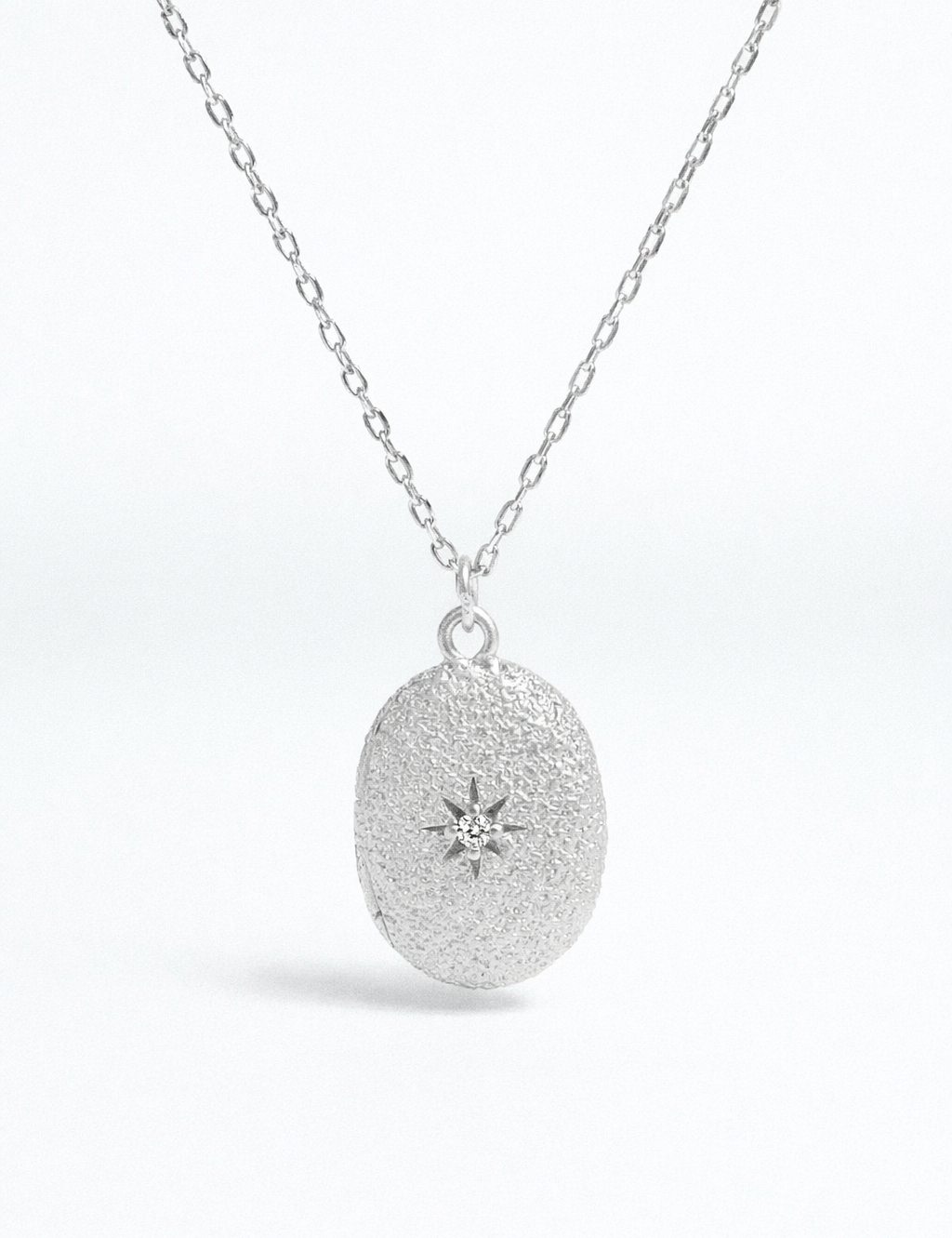 CÂPÂ Locket Necklace